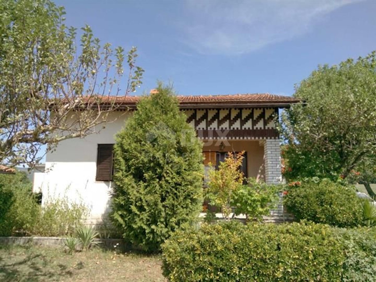 Casa Boljun, Lupoglav, 87m2