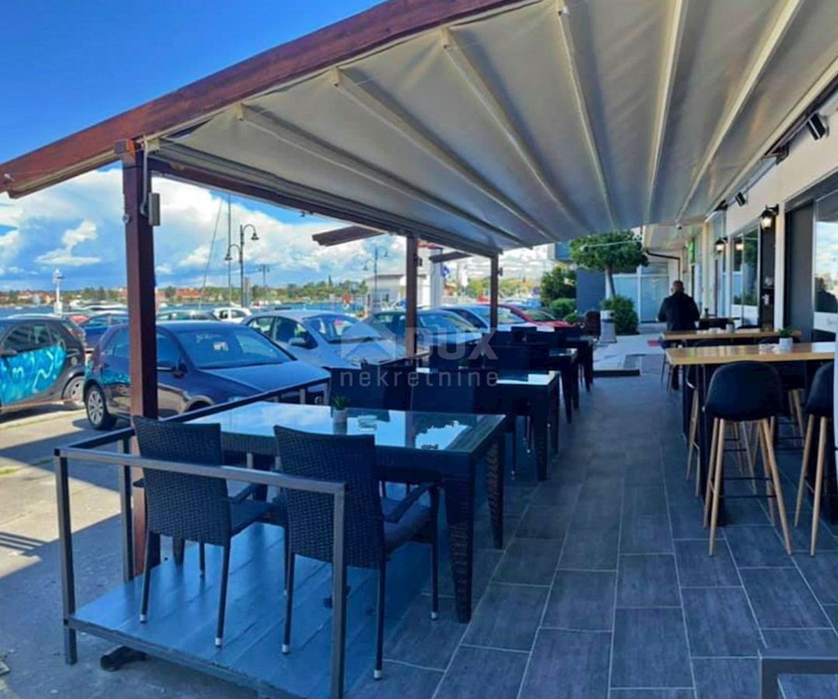 Locale commerciale Umag, 130m2