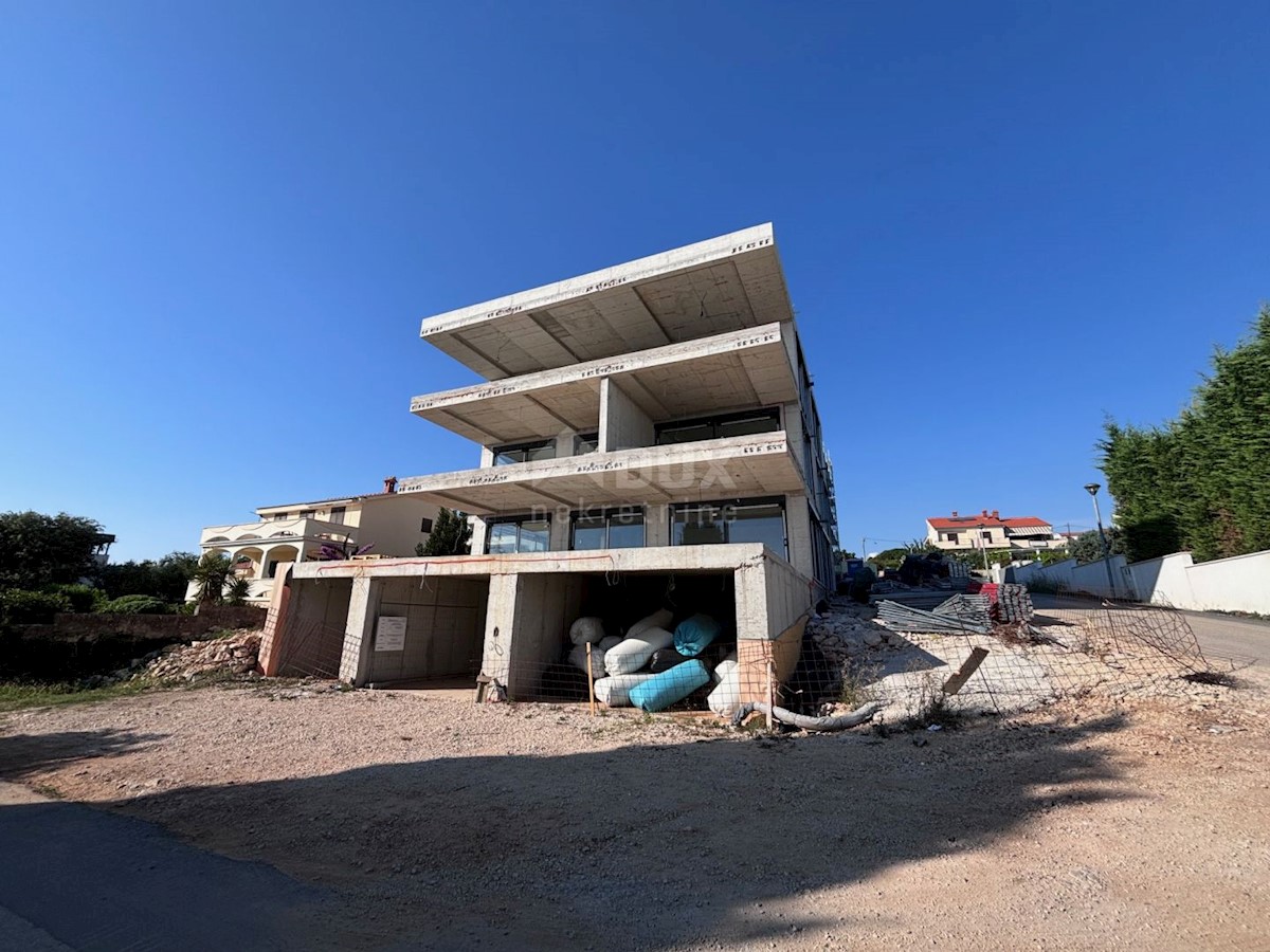 ZADAR, KOŽINO - Attico di lusso con piscina in nuova costruzione S4