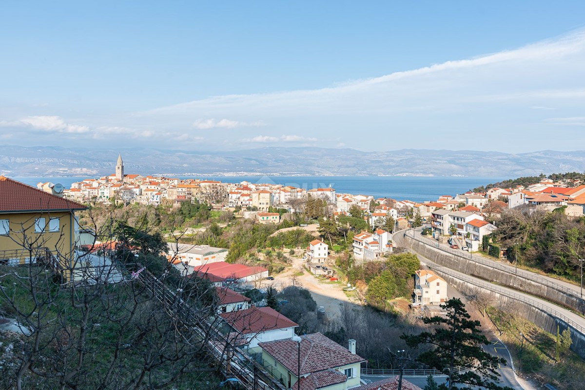 ISOLA DI KRK, VRBNIK - Appartamento trilocale con vista mare