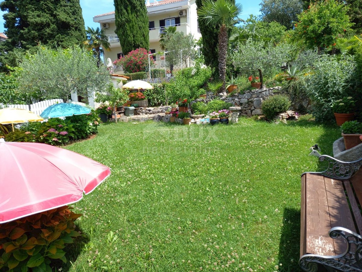 ISOLA DI KRK, MALINSKA - Villa in pietra vicino al mare