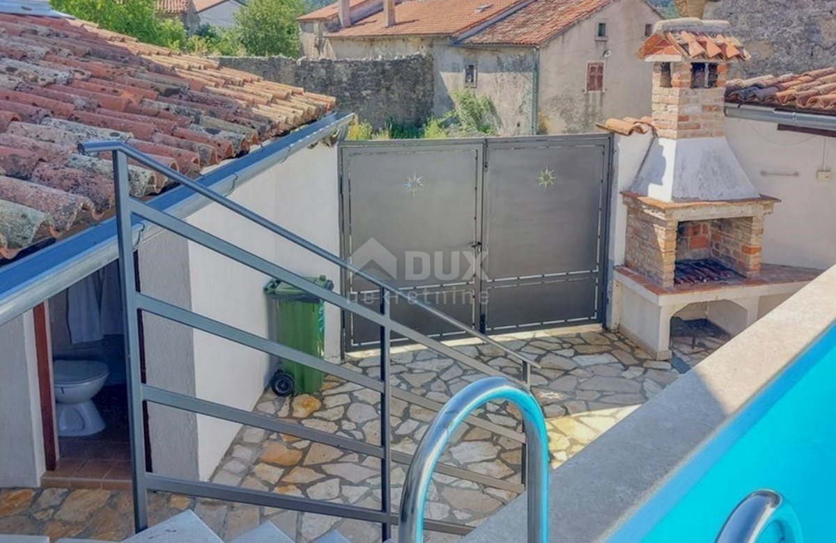 ISTRIA, ĆIĆARIJA, LANIŠĆE - Casa in pietra restaurata con piscina