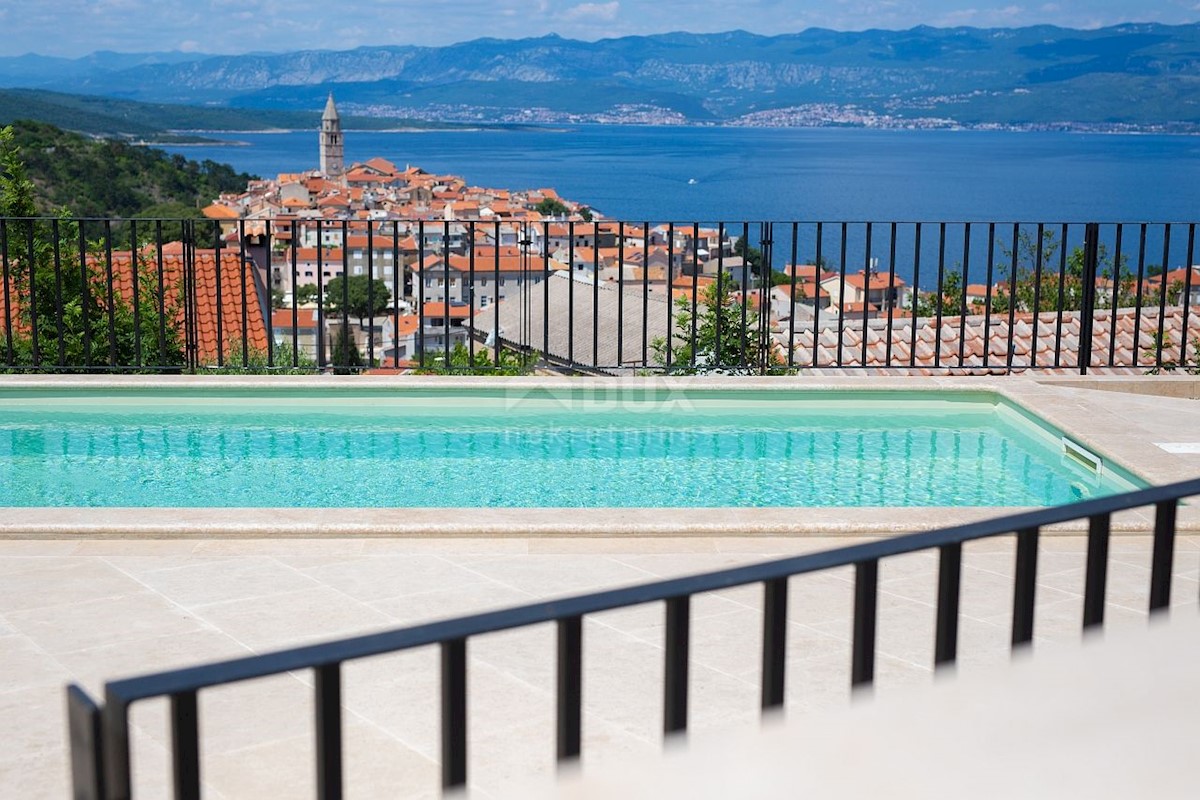 ISOLA DI KRK, VRBNIK - villa moderna con vista panoramica sul mare