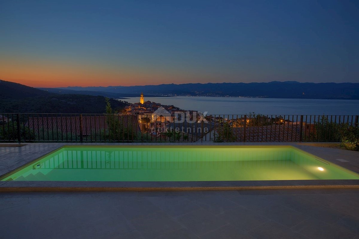 ISOLA DI KRK, VRBNIK - villa moderna con vista panoramica sul mare