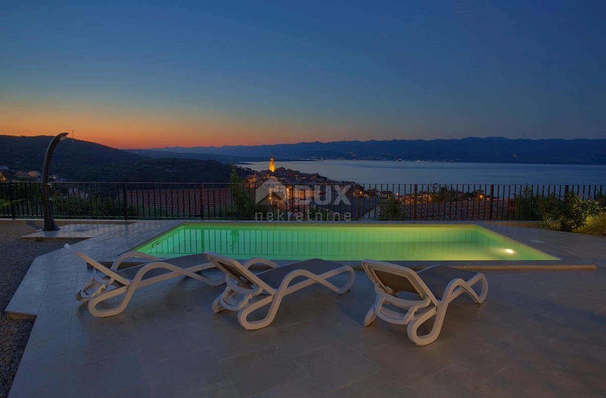 ISOLA DI KRK, VRBNIK - villa moderna con vista panoramica sul mare