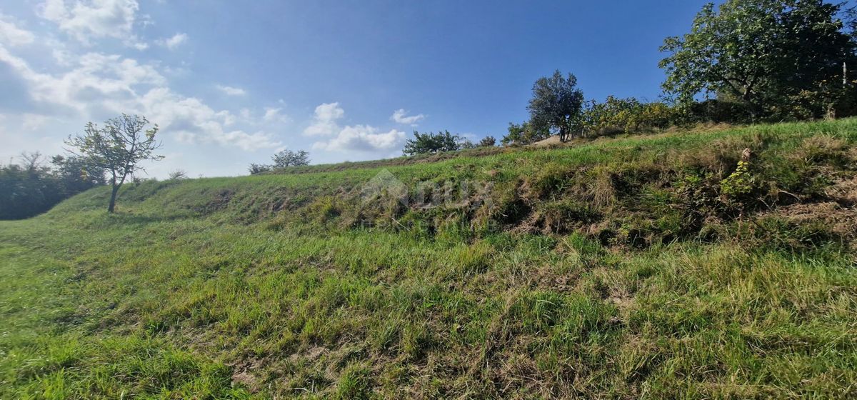 Terreno Motovun, 415m2