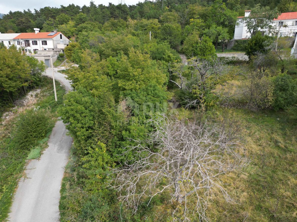 RIJEKA, HRELJIN - casa bifamiliare 150m2 con vista mare + ambiente 1450m2