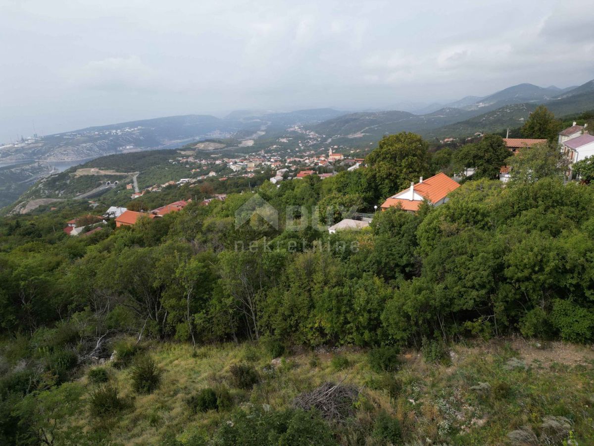 RIJEKA, HRELJIN - casa bifamiliare 150m2 con vista mare + ambiente 1450m2