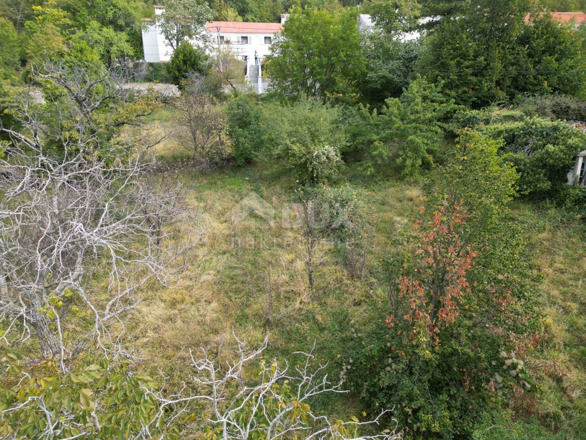 RIJEKA, HRELJIN - casa bifamiliare 150m2 con vista mare + ambiente 1450m2
