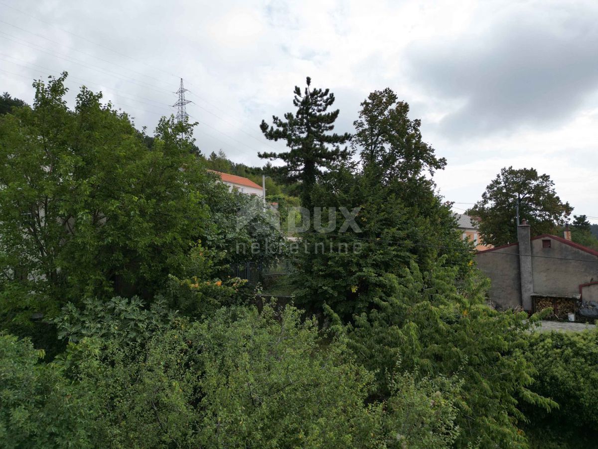 RIJEKA, HRELJIN - casa bifamiliare 150m2 con vista mare + ambiente 1450m2