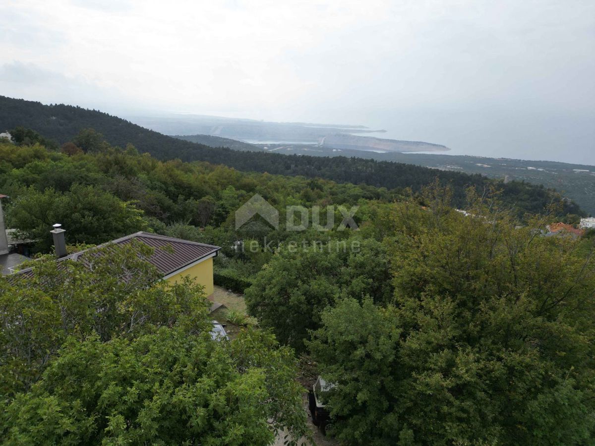 RIJEKA, HRELJIN - casa bifamiliare 150m2 con vista mare + ambiente 1450m2