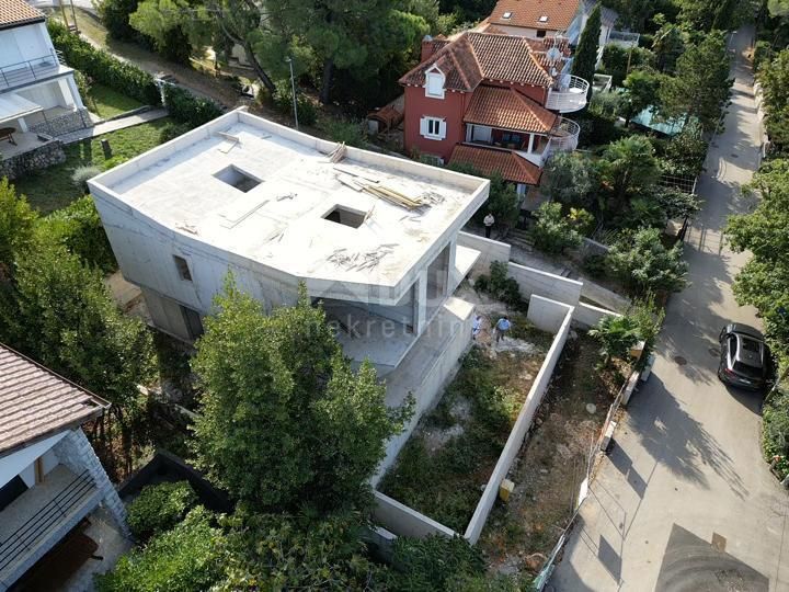 NJIVICE - BELLA VILLA IN FASE DI ROH-BAU, 1A FILA AL MARE