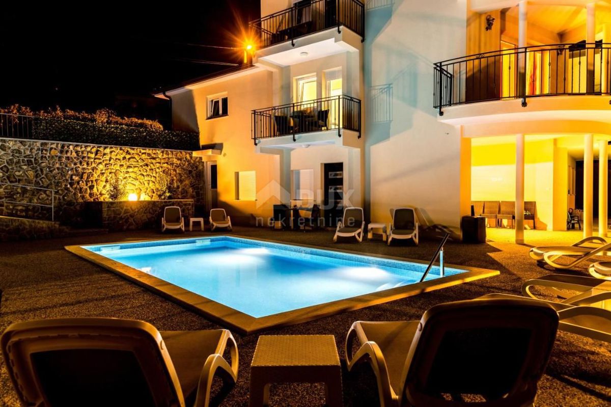 OPATIJA, LOVRAN, IKA - villa 380m2 con vista panoramica sul mare e piscina + giardino paesaggistico 700m2