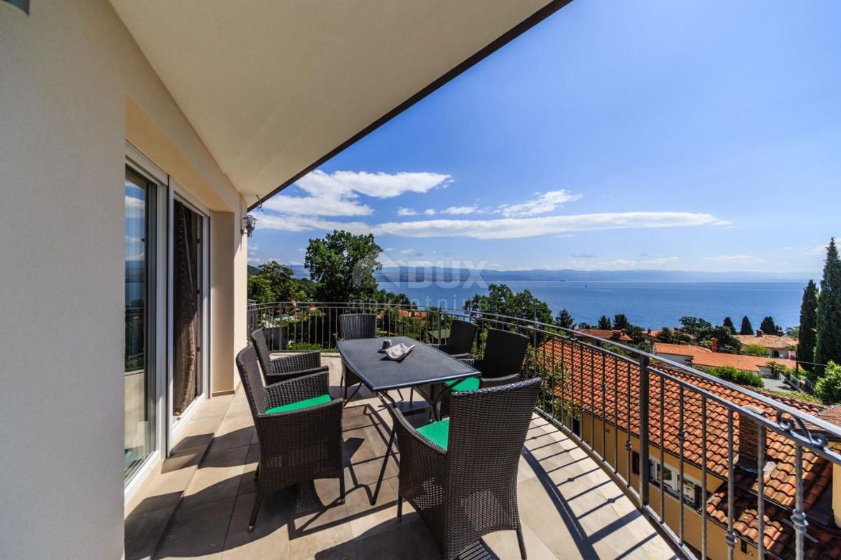 OPATIJA, LOVRAN, IKA - villa 380m2 con vista panoramica sul mare e piscina + giardino paesaggistico 700m2