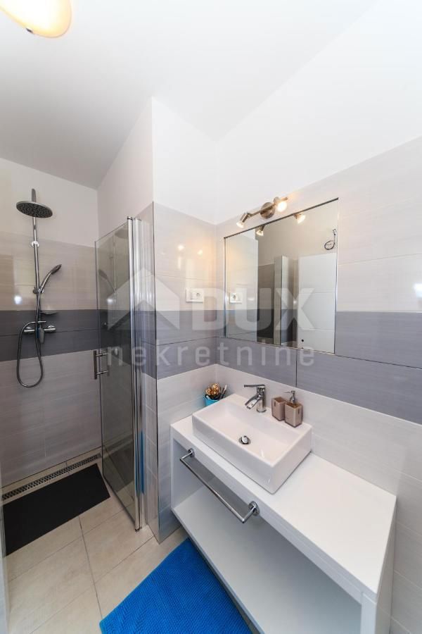 OPATIJA, LOVRAN, IKA - villa 380m2 con vista panoramica sul mare e piscina + giardino paesaggistico 700m2