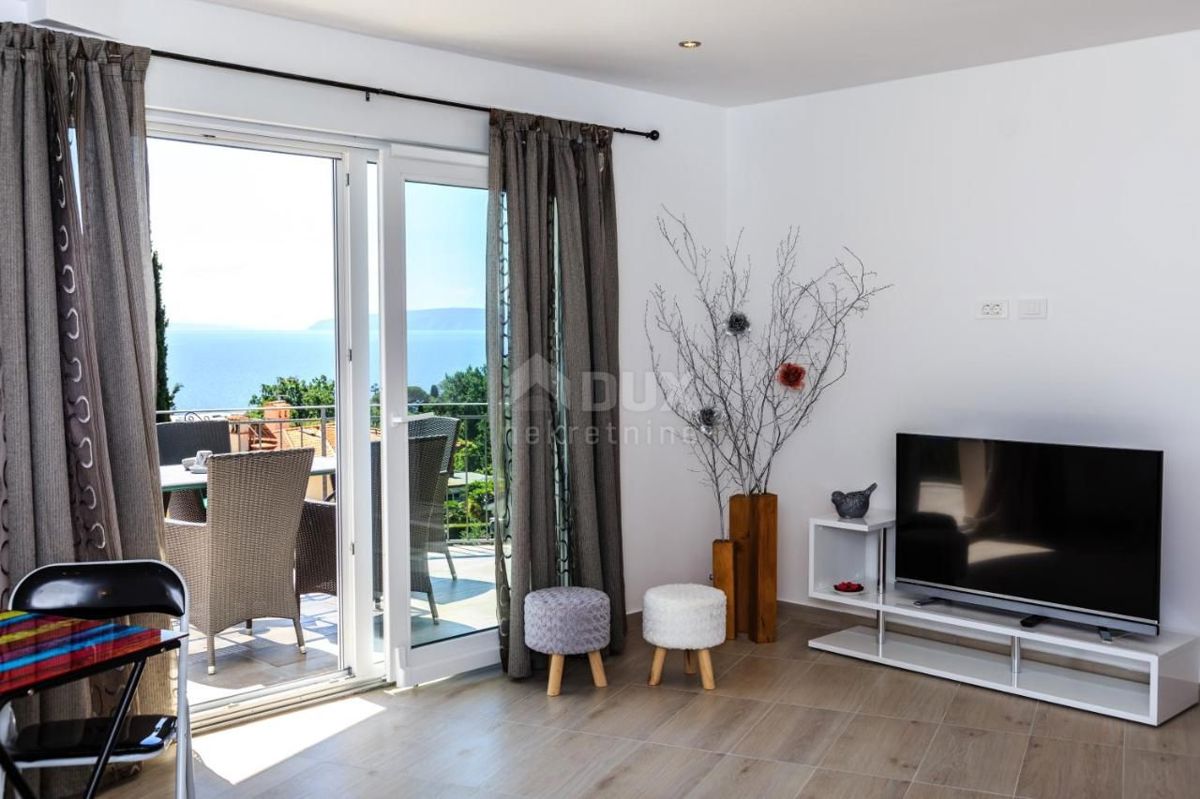 OPATIJA, LOVRAN, IKA - villa 380m2 con vista panoramica sul mare e piscina + giardino paesaggistico 700m2