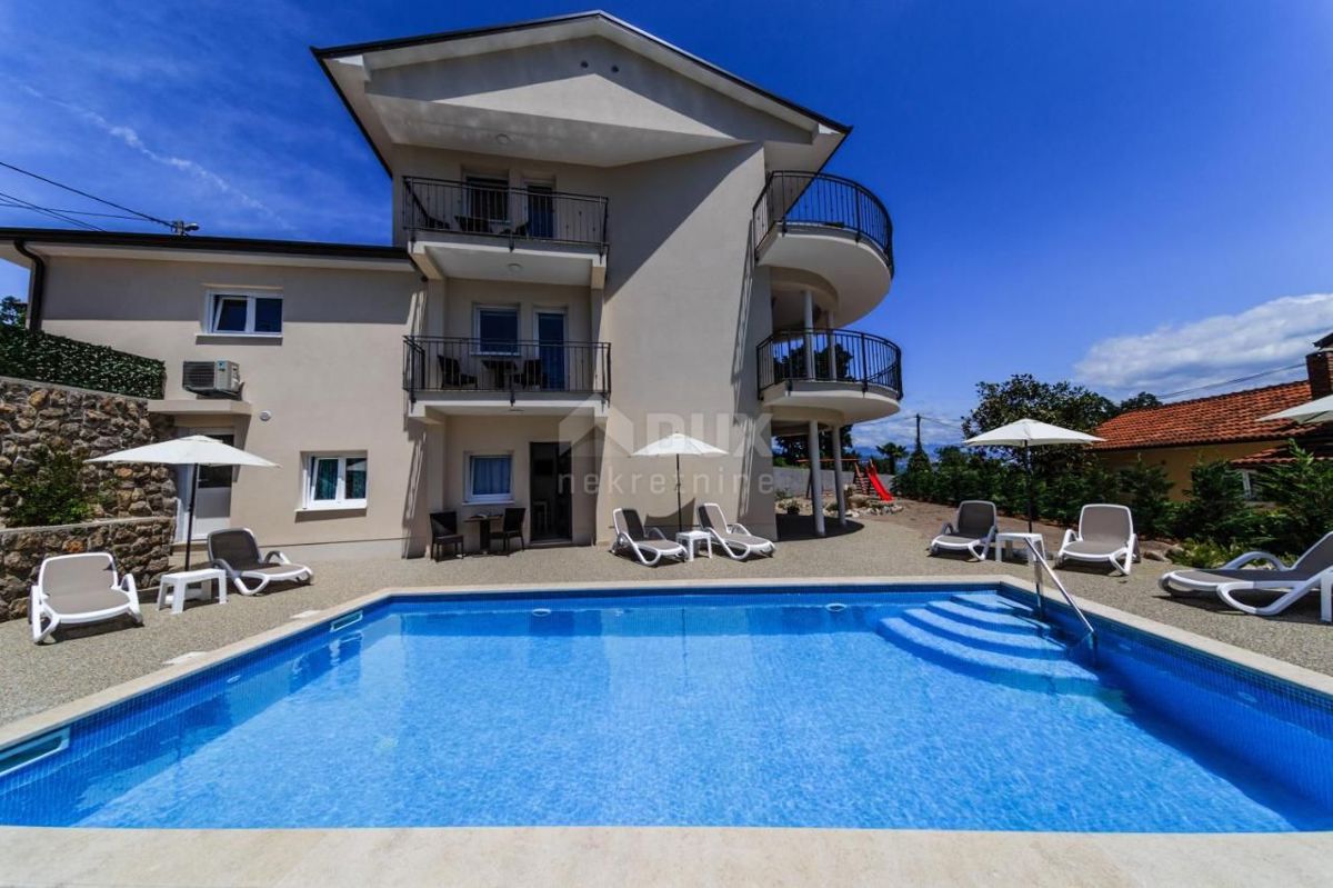 OPATIJA, LOVRAN, IKA - villa 380m2 con vista panoramica sul mare e piscina + giardino paesaggistico 700m2