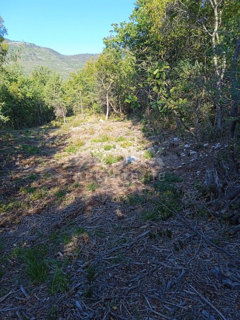 QUARNERO, BRSEČ - Terreno edificabile per scopi sportivi