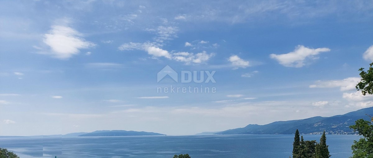 RIJEKA, COSTABELLA, BIVIO - terreno edificabile 2255m2 con vista sul mare per un edificio residenziale - appartamenti - appartamenti / casa familiare / villa / casa in affitto - vacanze con piscina