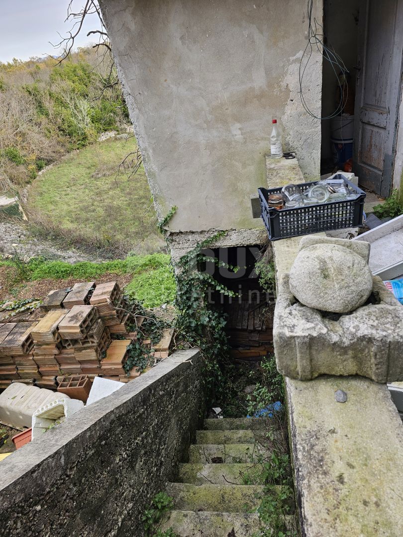 ISOLA DI KRK, LINARDIĆI (dintorni) - Casa in pietra da ristrutturare