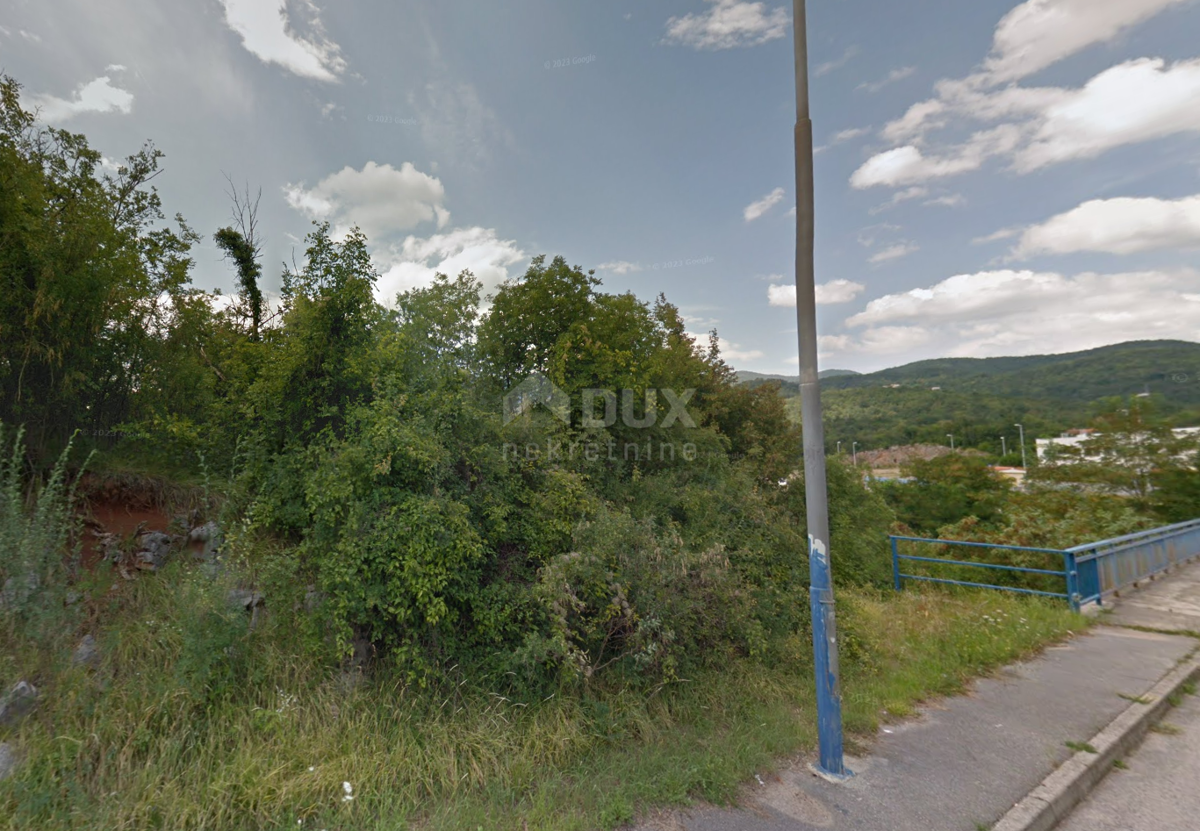OPATIJA, MATULJI - terreno edificabile 2157m2 nella zona commerciale per locali commerciali/sala