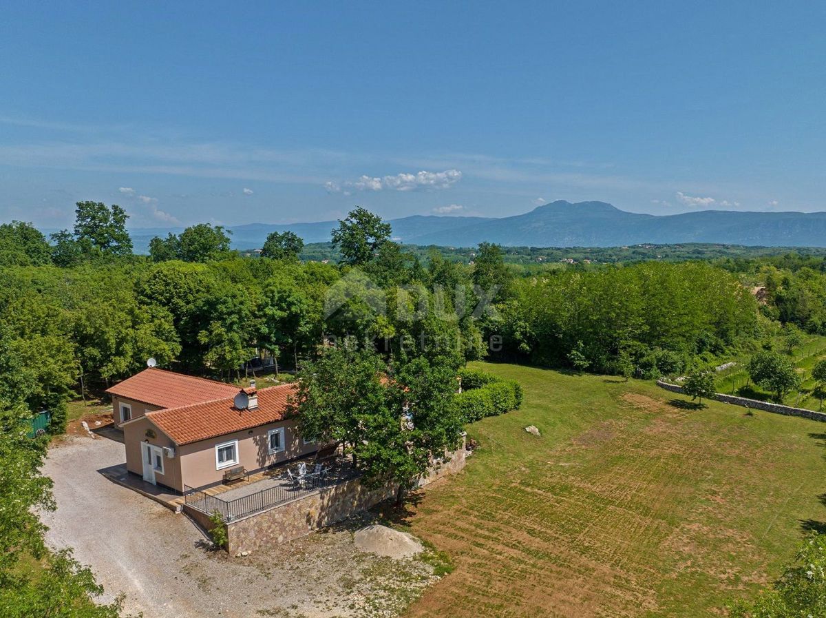 ISTRIA, LABIN - Casa isolata con piscina