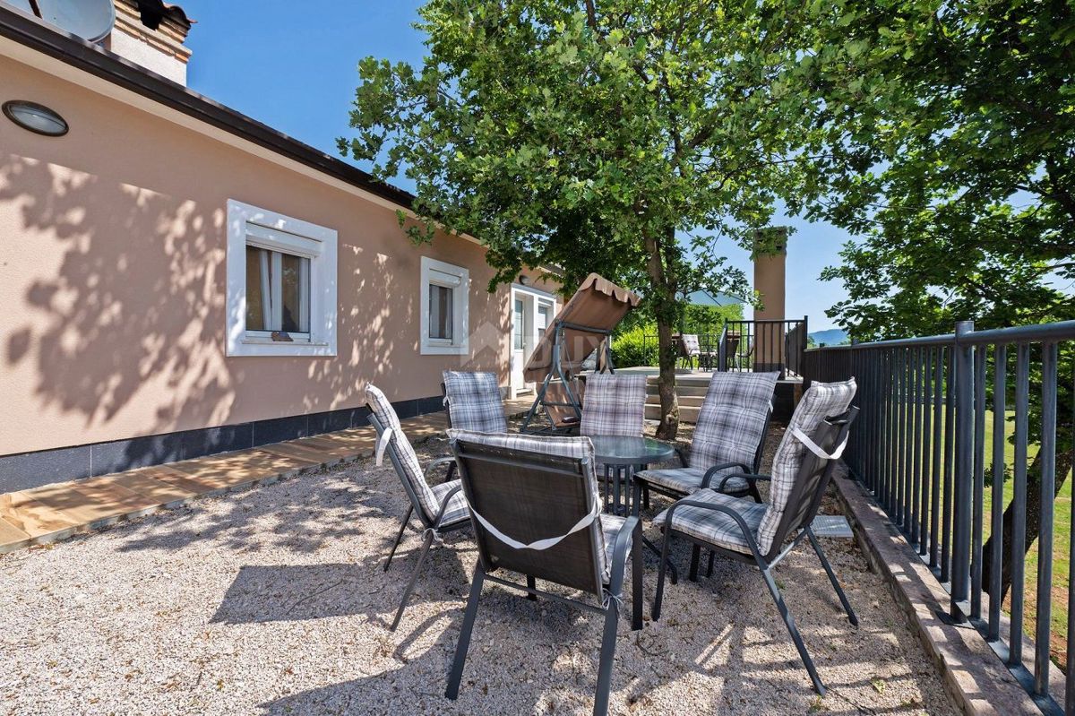 ISTRIA, LABIN - Casa isolata con piscina