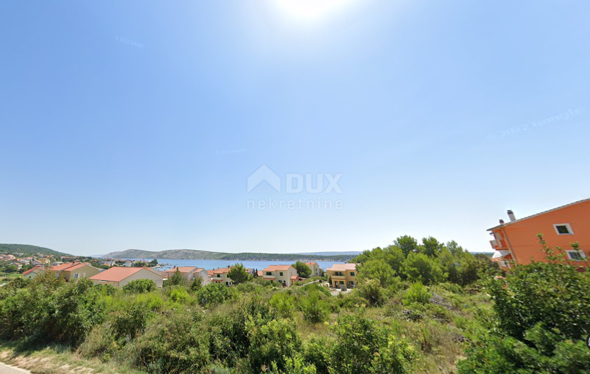 RAB, BARBAT - terreno edificabile 1426m2 con vista sul mare per un edificio residenziale - appartamenti - appartamenti / casa bifamiliare / casa in affitto - vacanze con piscina