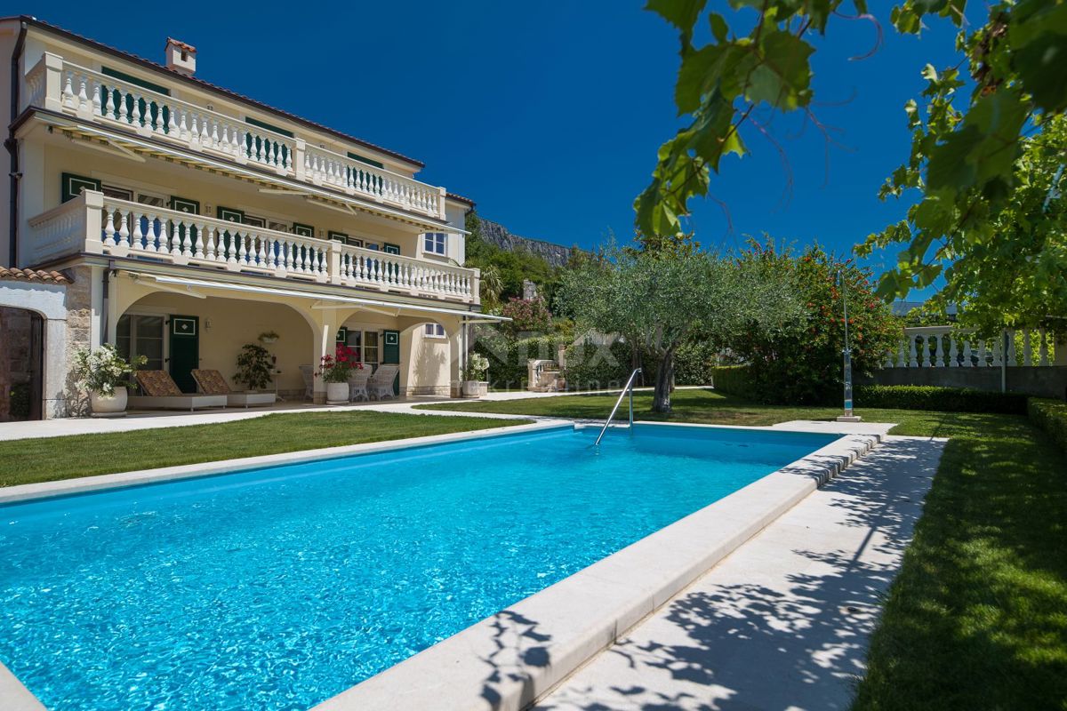 VINODOLSKA DOLINA, BRIBIR - Complesso di 2 ville, vigneto e campo da tennis!