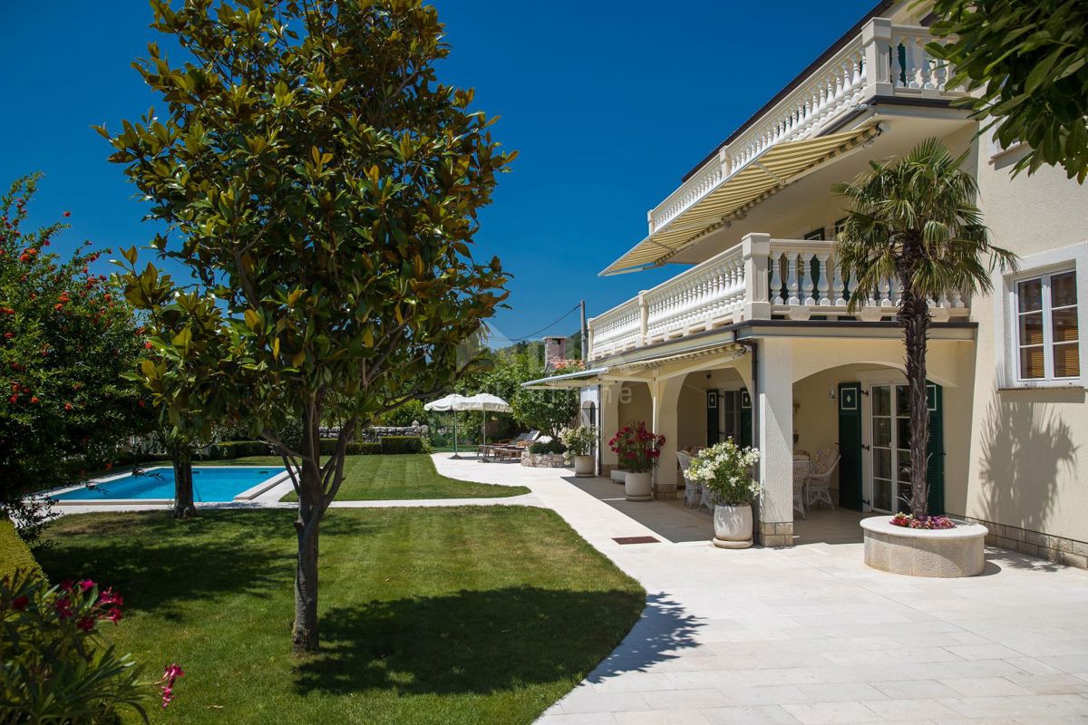 VINODOLSKA DOLINA, BRIBIR - Complesso di 2 ville, vigneto e campo da tennis!