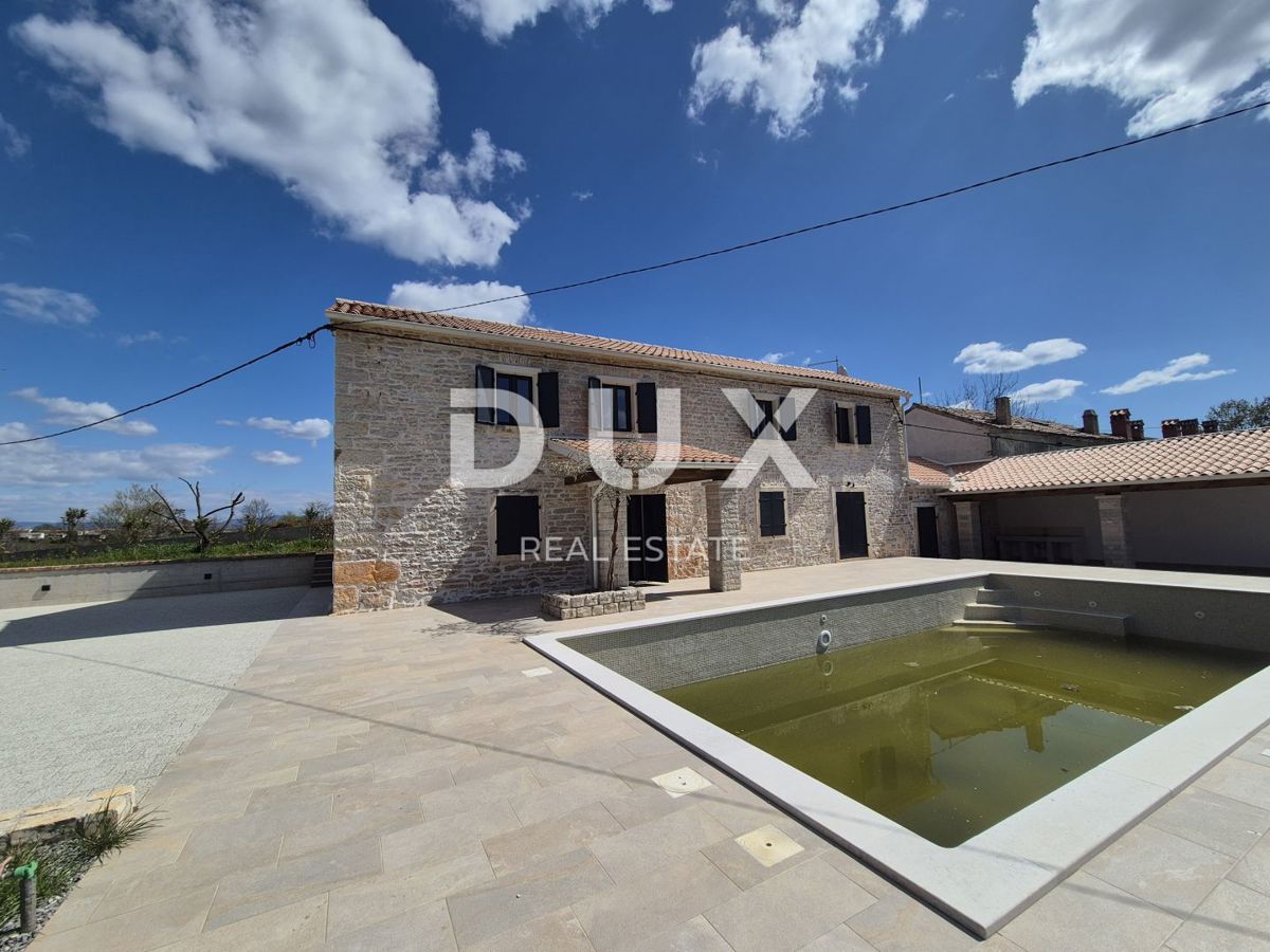 ISTRIA, BARBAN - Casa rustica con piscina
