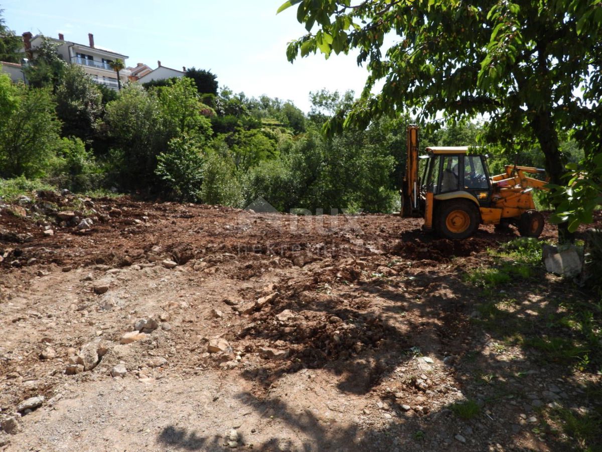 KASTAV, RUBEŠI - terreno edificabile 1957m2 con vista mare per edificio residenziale - appartamenti/casa familiare/villa