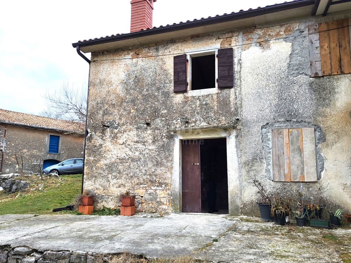 ISTRIA, PAZIN - Ultima casa istriana con giardino