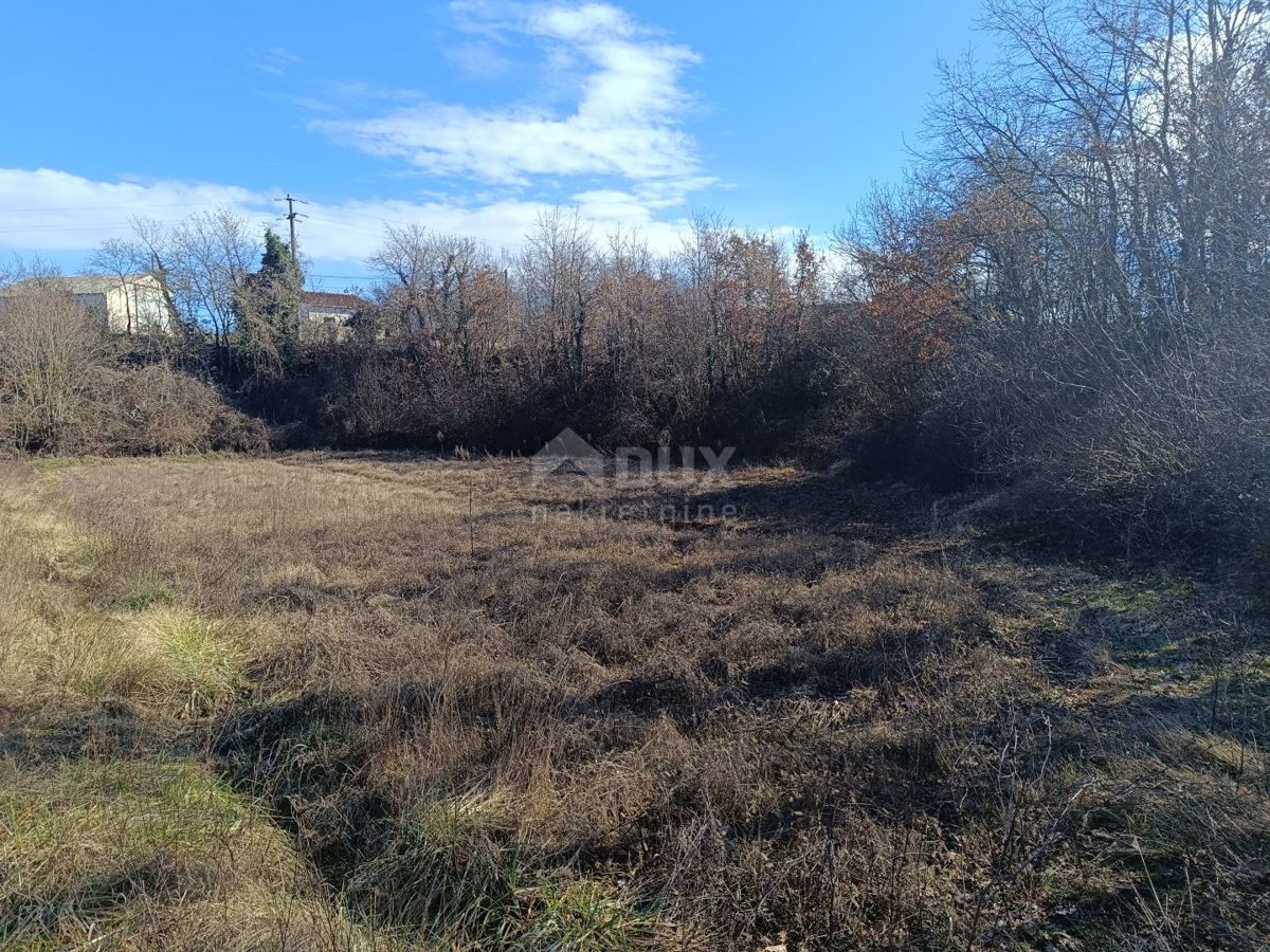 ISTRIA, ŠTOKOVCI Terreno edificabile a Režanci 2081 m2