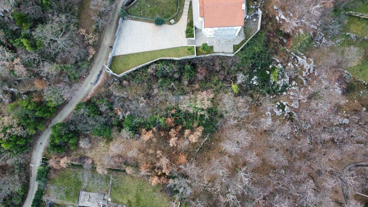 OPATIJA, LIGANJ - terreno con permesso di costruzione per due ville duplex con piscina