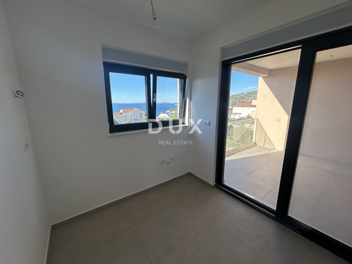 PRIMOŠTEN, DOLAC - Appartamento con due camere da letto in un nuovo edificio con una splendida vista sul mare, PRLIKA!