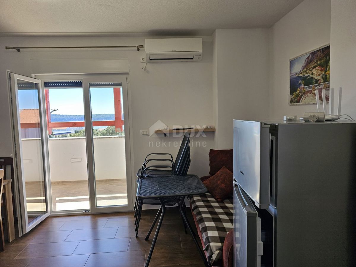 ISOLA DI RAB, BANJOL - 3 camere da letto + bagno in un condominio