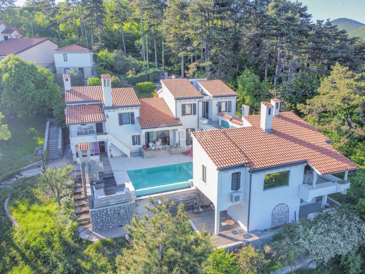 OPATIJA RIVIERA - una villa privata con una convenzione speciale con piscina e vista panoramica sul mare