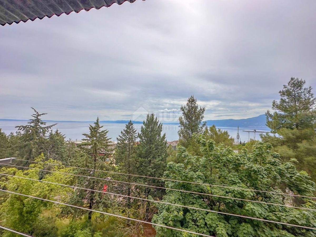 RIJEKA, KRNJEVO - Appartamento con 2 camere da letto, balcone con vista mare