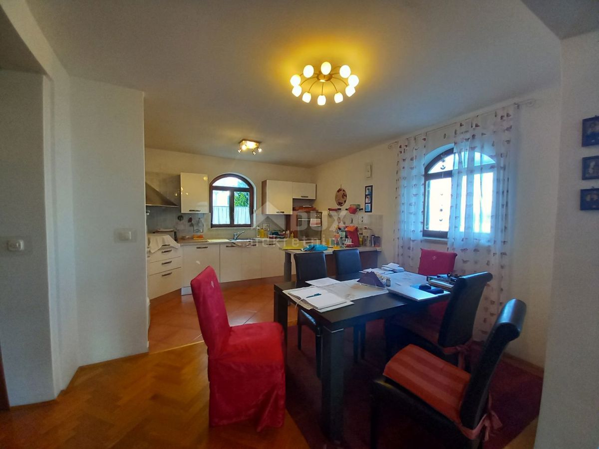 OPATIJA, POLJANE - Bella casa indipendente con piscina, garage e vista mare