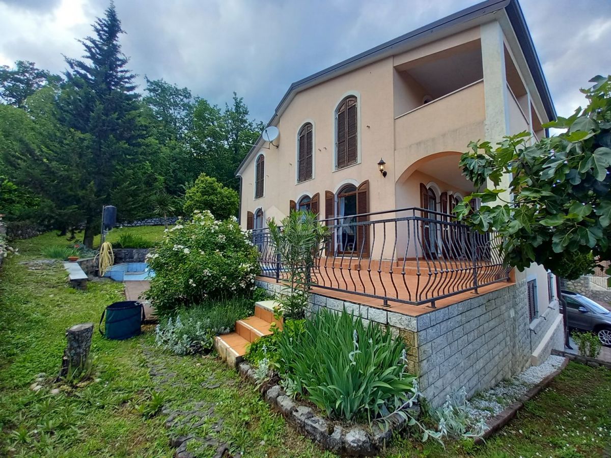 OPATIJA, POLJANE - Bella casa indipendente con piscina, garage e vista mare