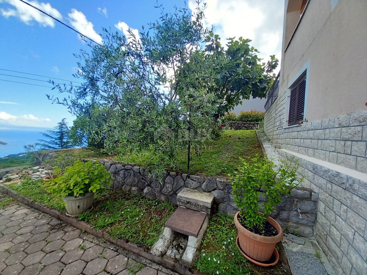 OPATIJA, POLJANE - Bella casa indipendente con piscina, garage e vista mare