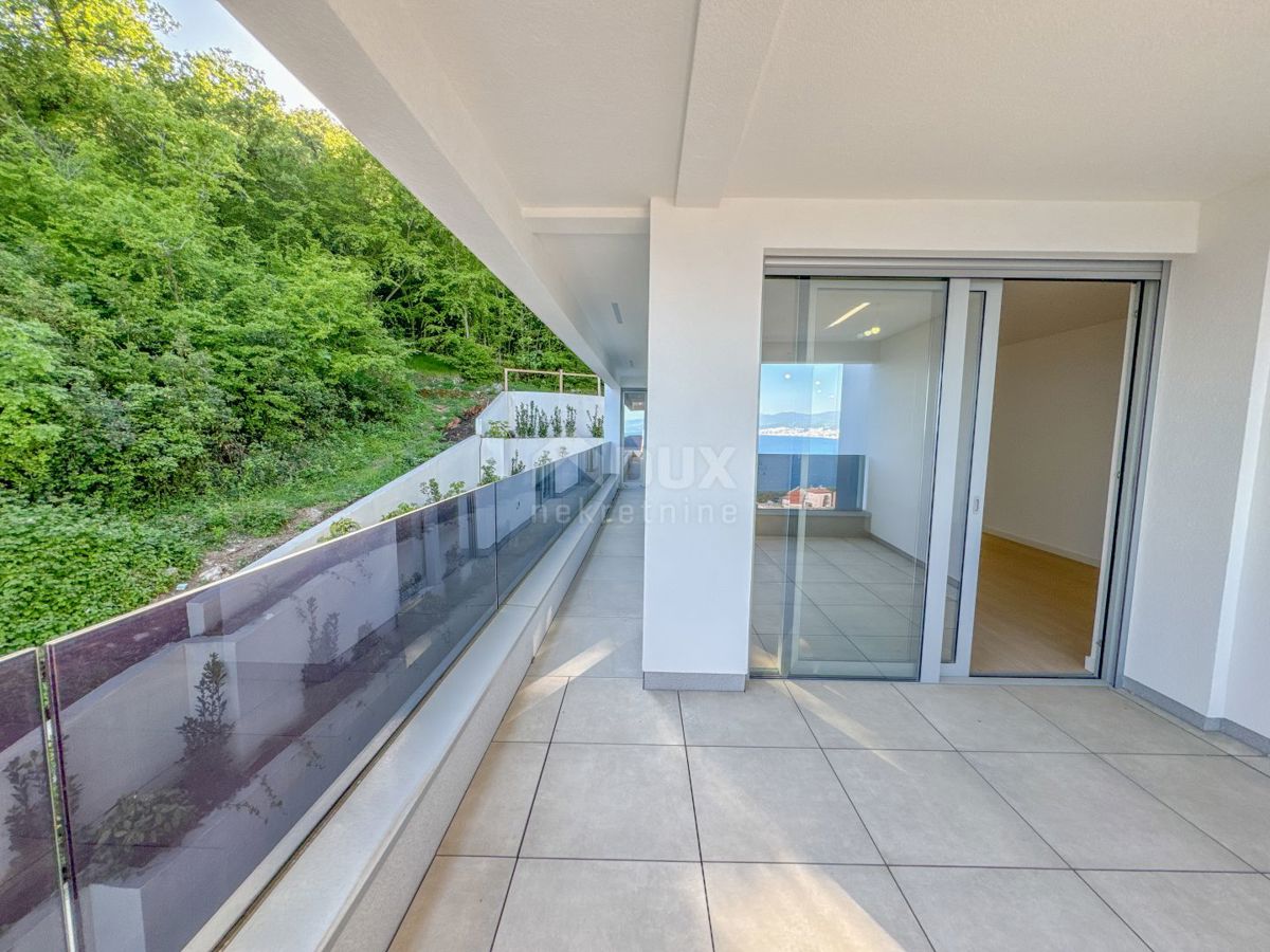 OPATIJA, CENTRO - bellissimo appartamento in una nuova costruzione con vista sul mare 