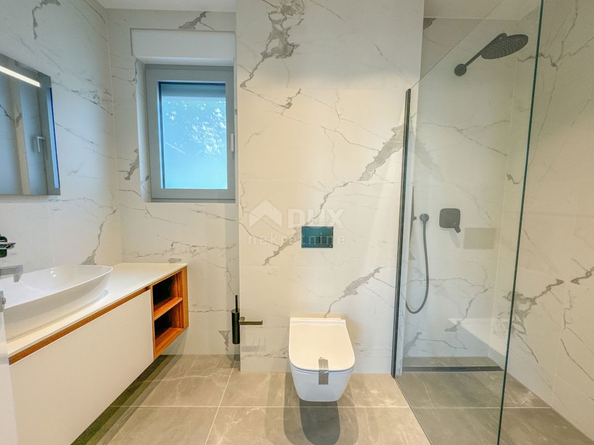 OPATIJA, CENTRO - bellissimo appartamento in una nuova costruzione con vista sul mare 