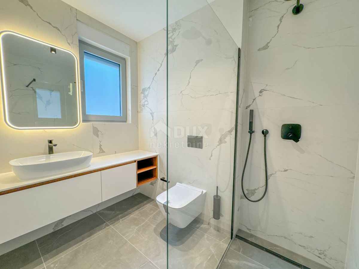 OPATIJA, CENTRO - bellissimo appartamento in una nuova costruzione con vista sul mare 