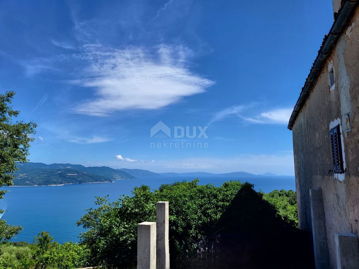 ISTRIA, BRSEČ - Casa indipendente da adattare con vista mare
