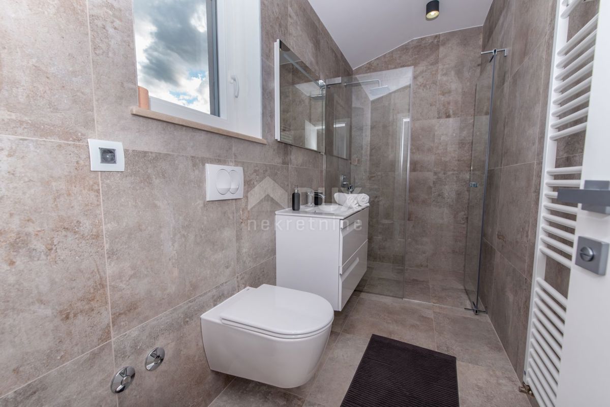 ISTRIA, ALBONA - Villa moderna in un'ottima posizione