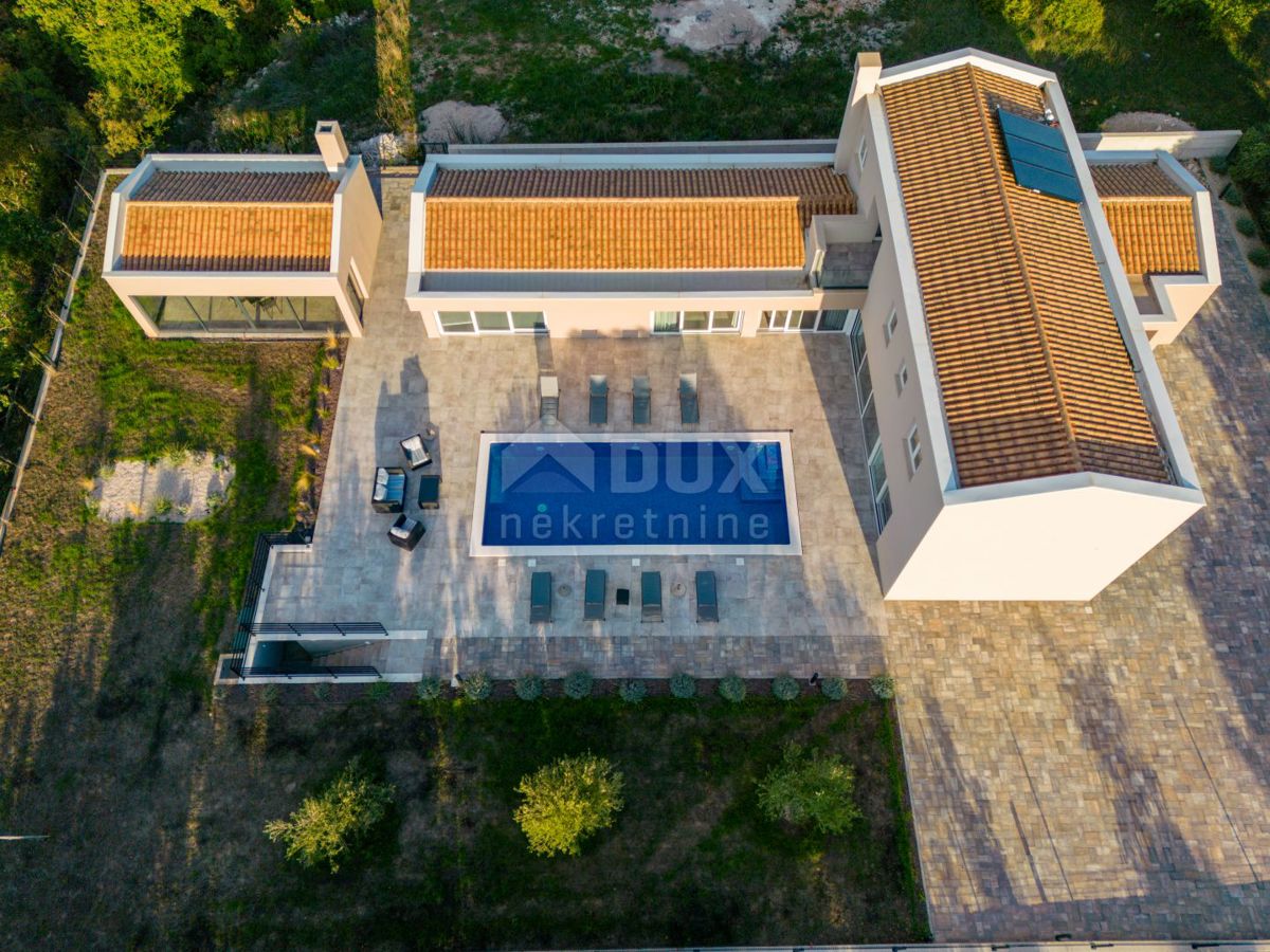 ISTRIA, ALBONA - Villa moderna in un'ottima posizione