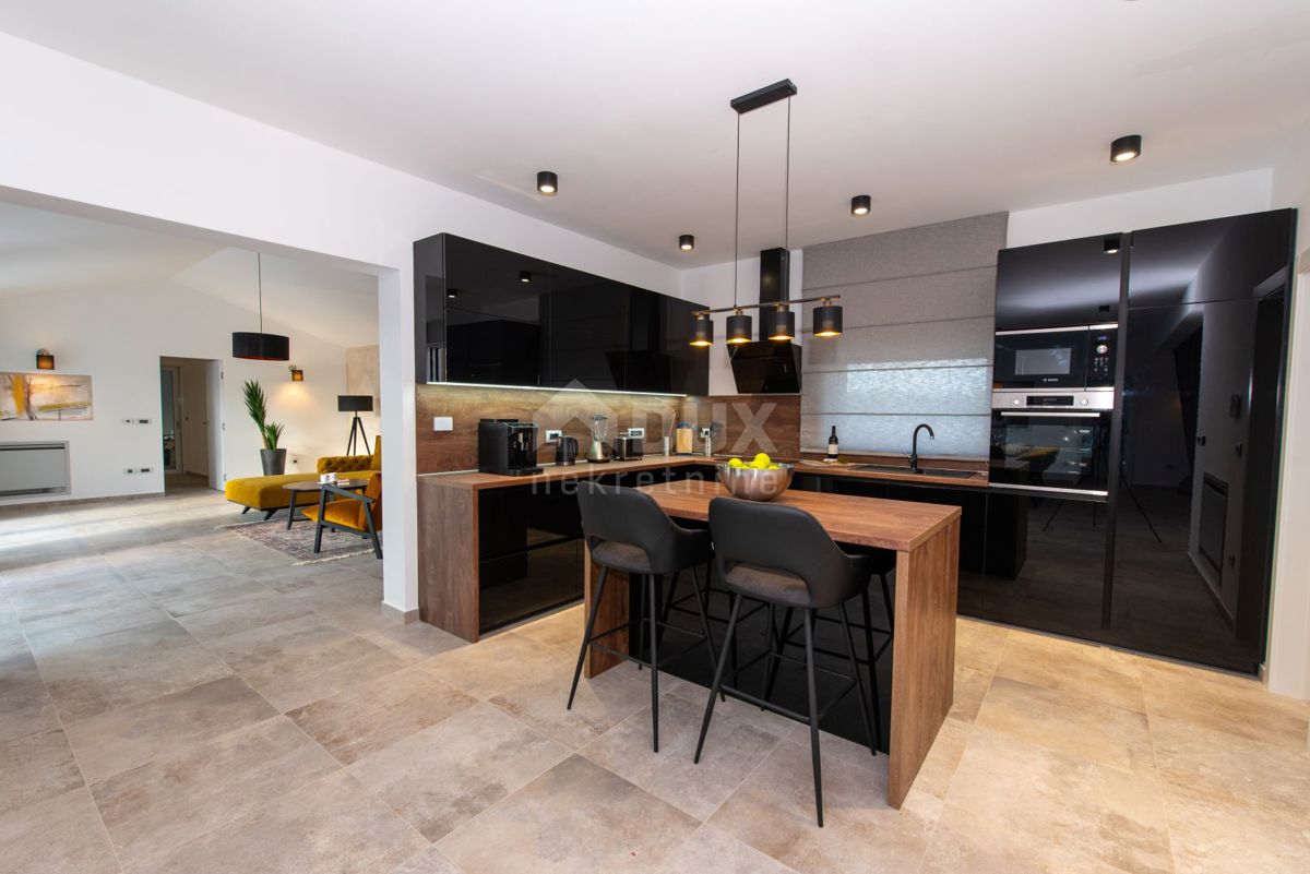 ISTRIA, ALBONA - Villa moderna in un'ottima posizione