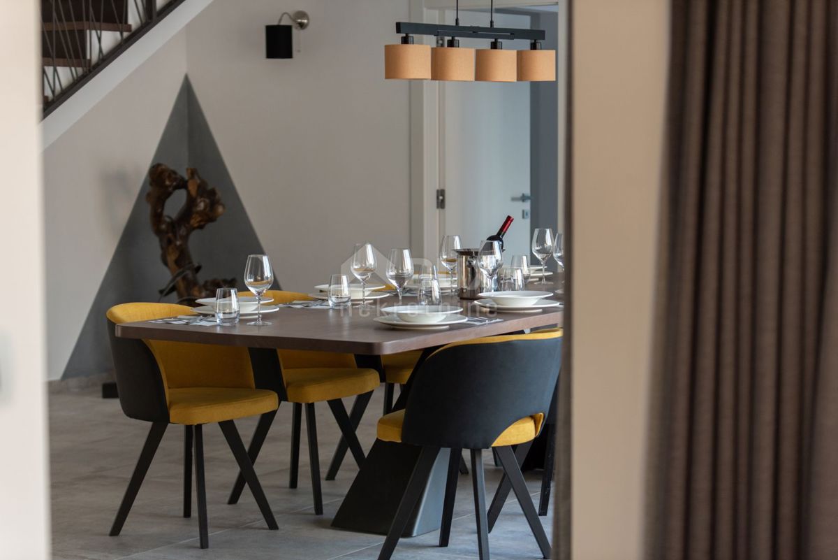 ISTRIA, ALBONA - Villa moderna in un'ottima posizione